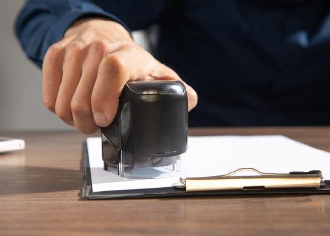 Confecção de carimbo personalizado: deixe sua marca com a Speed Print