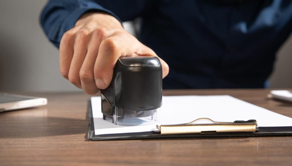 Confecção de carimbo personalizado: deixe sua marca com a Speed Print